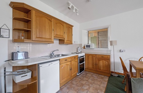 Marybank Cottage | Relaxing self-catering retreat located at the stunning Aigas Golf Course