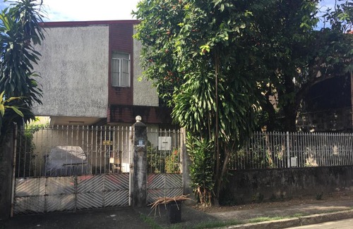 Maybunga House | Relaxing stay in room in pasig