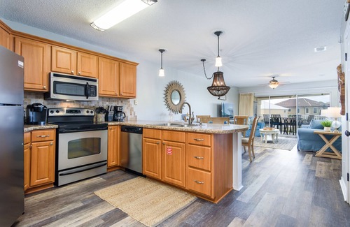 Miramar Beach Condo | Relaxing, updated condo with stunning beach view. Come be spoiled at the beach🐶