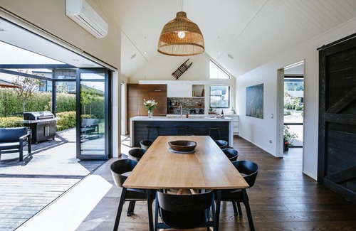 Wanaka House | Release NZ - Black Peak View