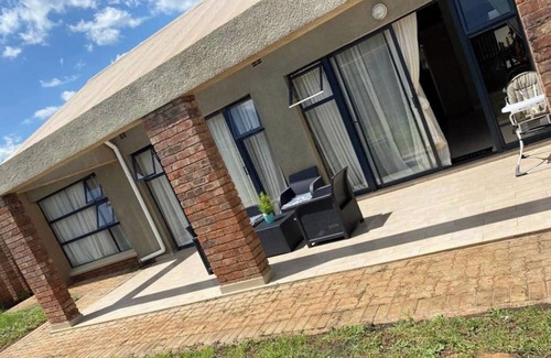 Harare Apartment | Remarkable 2-Bed Apartment in Harare