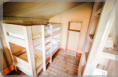 Llanidloes Cabin | Remarkable 2-Bed Safari Lodge in Llanidloes