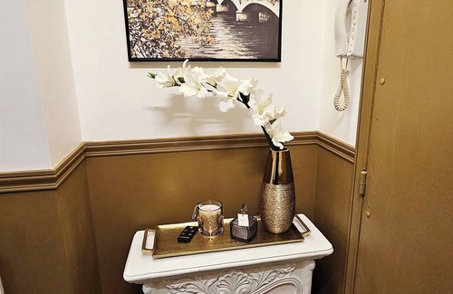 Le Kremlin-Bicetre Apartment | Remarkable, air-con, 1-Bed Apartment by Paris