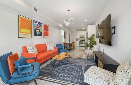 Mid-City House | Remarkable Superdome Group Home w/Heated Pool, Parking, Patio, 8 Beds & 5 Baths