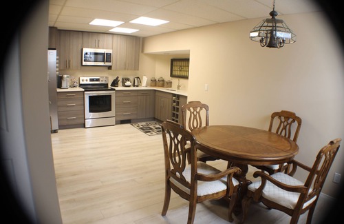 Terrace House | Remo Ridge Bed & Breakfast