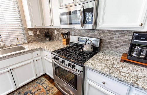 Elk Grove House | Remodel Spacious Clean & Safe Elk Grove Home