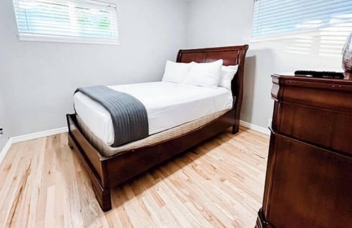 South Westminster House | Remodeled 4 bdrm house with game room & Hot tub
