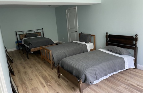 Adamsville House | Remodeled Acoaxet home w/2 passes at Atlantic Beach Club