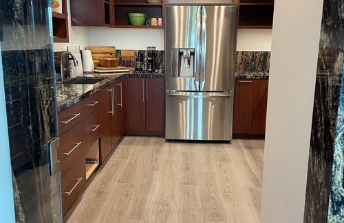Redondo Beach House | Remodeled Exec 4bd 4bth Villa. Walking Distance from Beach and Riviera Village.