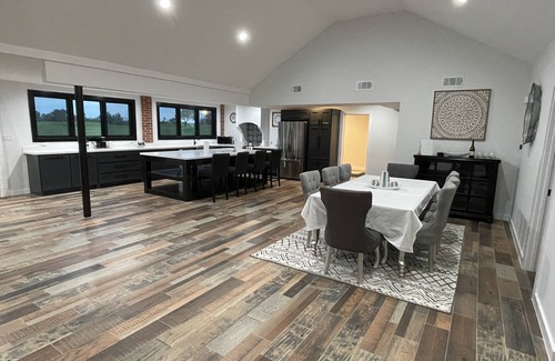 Brownsville House | Remodeled- Golf Course view