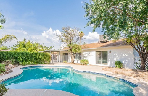 Norma Estates House | Remodeled home in Scottsdale Zip code near the entertainment