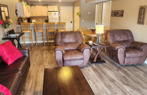 Osage Beach Condo | Remodeled Ledges Lakefront 2BR Condo! No Steps. Walk-In Unit w/WiFi.