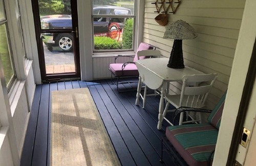 Bear Lake House | Remodeled School house Near Lake Michigan, 3Br, 2Ba, Quiet paved Road, Sleeps 9