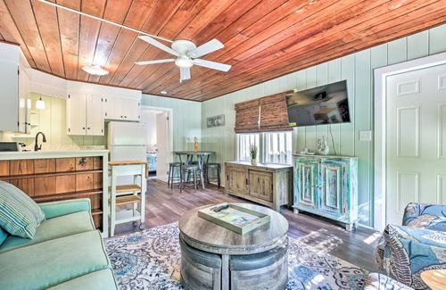 Siesta Key Village Cottage | Remodeled Siesta Key Escape – Walk to the Beach!
