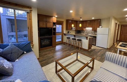 Truckee Condo | Remodeled Ski In/out Condo At Northstar Resort