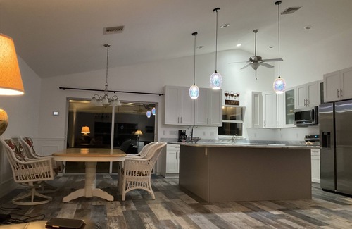Sun 'N Lake House | Remodeled with pool/spa home in golf resort for rental! Very cool house!