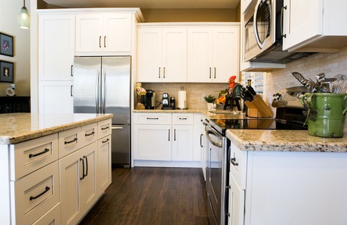 Palm Valley House | Remodeled With Upscale Features / Gated Community