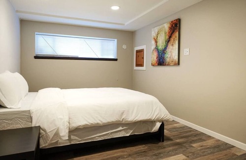 Coquitlam House | Remodelled 3 bdrm guest suite