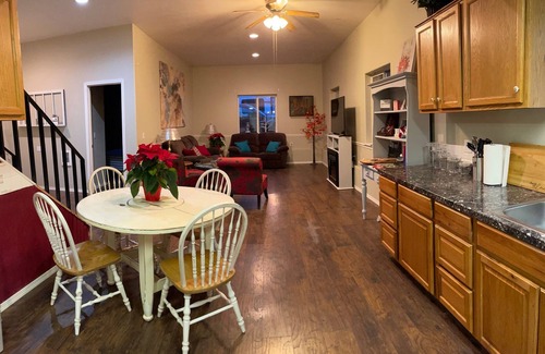Sweet Home House | Remote guest house surrounded by nature - 5 Min to town