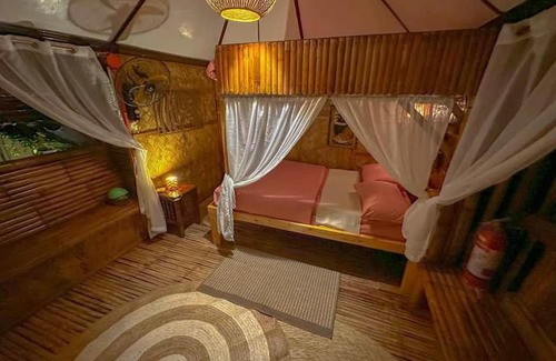 Amadeo House | Remy's Nest