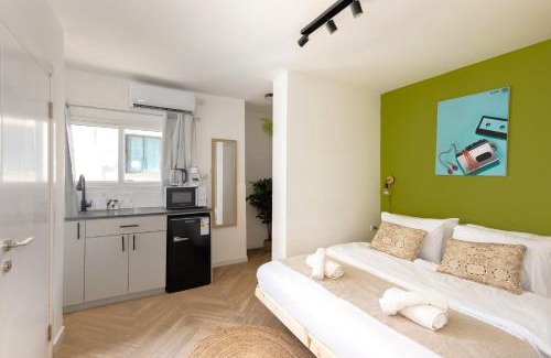 Tel Aviv Hotel | Rena's House - Beach Edition