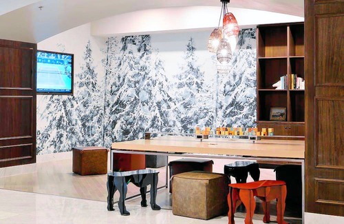 Downtown Reno Hotel | Renaissance Reno Downtown Hotel & Spa
