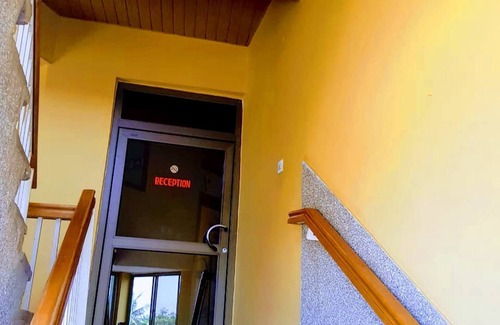 Tema House | Renajoe Exclusive Guesthouse Tema Community 9