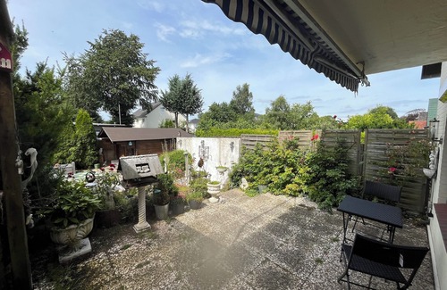 Neumuenster House | Rendsburgerstraße 161 - 4 bedrooms with parking space
