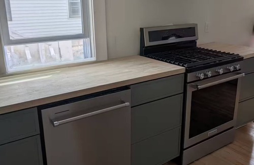 Seabrook House | Reno'd 7-bedroom getaway steps from Hampton harbor 5 min walk to Seabrook Beach!