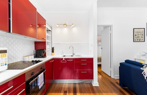Adelaide Central Business District Apartment | Renovated 1BR Unit CBD/Parking/Wi-Fi/South Tce