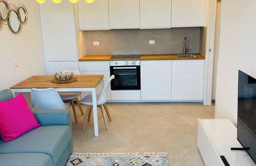 Navigli Apartment | Renovated 2 bedroom apartment in Navigli with a great view!