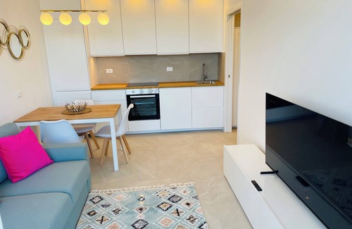 Navigli Apartment | Renovated 2 bedroom apartment in Navigli with a great view!