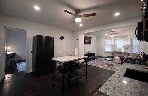 Ansonia Apartment | Renovated 2 bedroom entire apartment w/parking