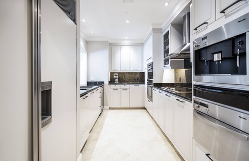 Seven Mile Beach Condo | Renovated 207 South Oceanfront Residence Located at The Ritz-Carlton