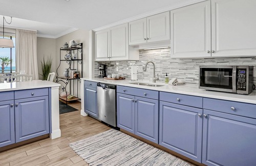 Fernandina Beach Condo | Renovated 3rd-floor oceanfront condo with balcony & pool