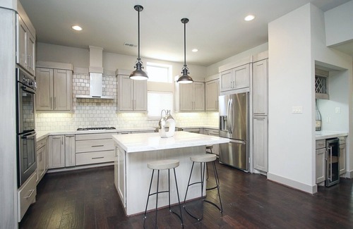 Houston House | Renovated 5 Bedroom, 4 Bath Private Home Fully-furnished near MDA TMC Galleria