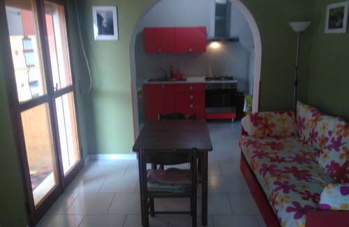 Ustica Apartment | Renovated apartment on the main square of the island