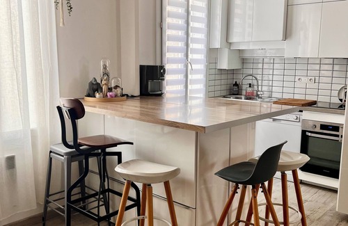 Le Mourillon Apartment | Renovated apartment, popular area of Toulon
