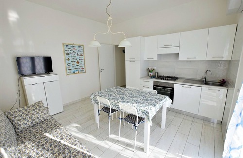 San Vincenzo Apartment | Renovated beachfront apartment