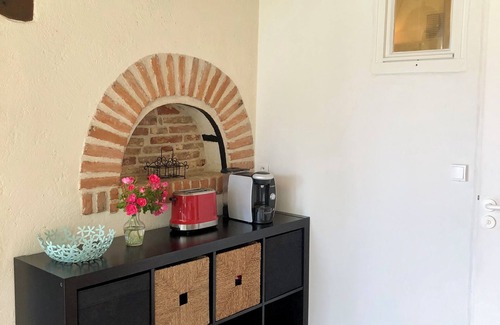 Etreville House | Renovated bread oven in pretty Normandy property