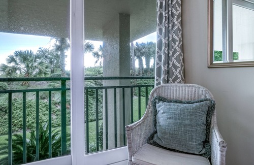 Fernandina Beach Condo | Renovated Condo w/Spacious Balcony, Great Views, Shared Heated Pool & Tennis