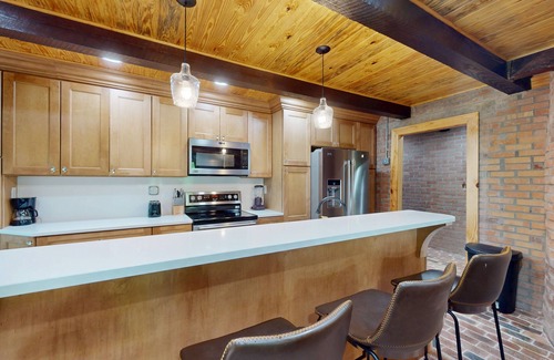 Ono Island House | Renovated getaway w/bonus room, yard games, grill, boat parking & near Pirate’s