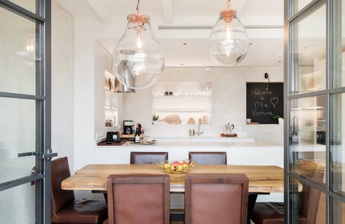 Oltrarno House | Renovated gorgeous villa in Florence. Walking distance to all sites.