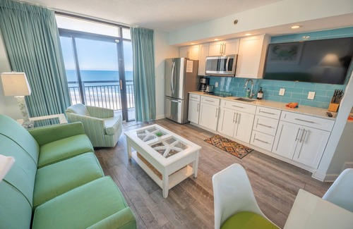 Ocean Drive Condo | Renovated Ocean Front Stunning Views Heated Pools!