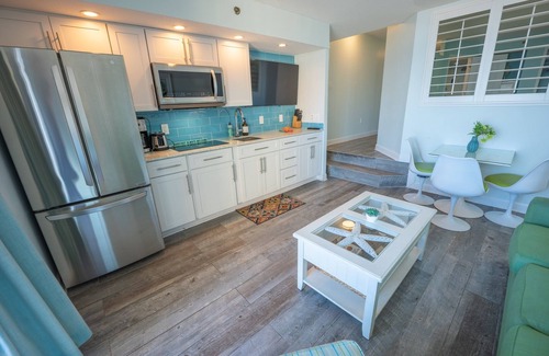 Ocean Drive Condo | Renovated Ocean Front Stunning Views Heated Pools!
