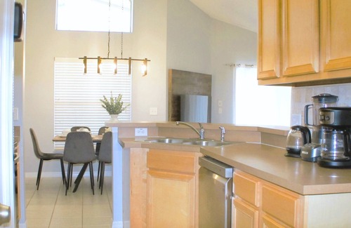 Solana Villa | *Renovated* Private Pool Resort Home near Disney