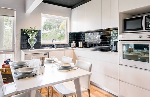 Drummoyne Apartment | Renovated Retro Apartment Near Harbour Front Walks