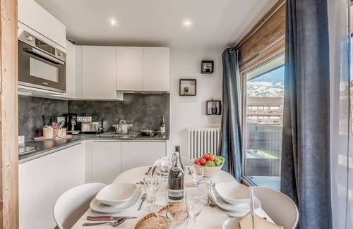 Le Lavachet Apartment | Renovated Studio for 4 at the Foot of the Slopes with Balcony and Premium Amenities