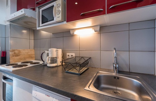 Les Almes Apartment | Renovated studio near slopes and shops, balcony, pets allowed