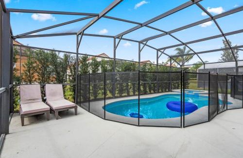 Lake Wilson Preserve House | Renovated Themed Home SW Pool near Disney
